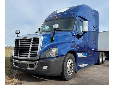 Freightliner Cascadia 125 Sleeper Semi Truck - 72" Raised Roof, Detroit 505HP