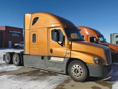 Freightliner Cascadia 125 Evolution Sleeper Semi Truck - 72" Raised Roof, Detroit 475HP