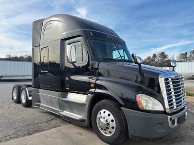 Freightliner Cascadia 125 Evolution Sleeper Semi Truck - 72" Raised Roof, Detroit 475HP
