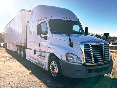 Freightliner Cascadia 125 Evolution Sleeper Semi Truck - 72" Raised Roof, Detroit 455HP