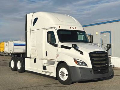 Freightliner Cascadia 126 Sleeper Semi Truck - 72" Raised Roof, Detroit 455HP