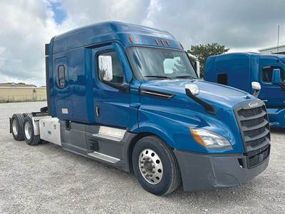 Freightliner Cascadia 126 Sleeper Semi Truck - 72" Mid-Roof Xt, Detroit 455HP