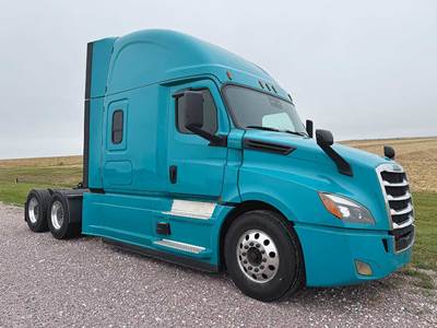 Freightliner Cascadia 126 Sleeper Semi Truck - 72" Raised Roof, Detroit 455HP