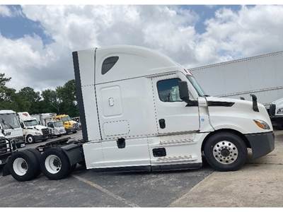 Freightliner Cascadia 126 Sleeper Semi Truck - 72" Raised Roof, Detroit 455HP