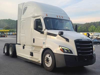 Freightliner Cascadia 126 Sleeper Semi Truck - 72" Raised Roof, Detroit 455HP