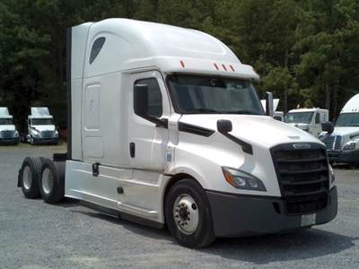 Freightliner Cascadia 126 Sleeper Semi Truck - 72" Raised Roof, Cummins 450HP