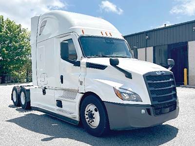Freightliner Cascadia 126 Sleeper Semi Truck - 72" Raised Roof, Detroit 455HP