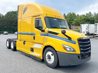 Freightliner Cascadia 126 Sleeper Semi Truck - 72" Raised Roof, Detroit 455HP