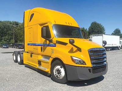 Freightliner Cascadia 126 Sleeper Semi Truck - 72" Raised Roof, Detroit 455HP