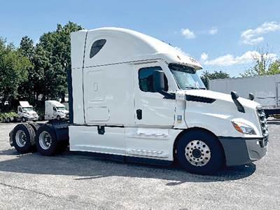 Freightliner Cascadia 126 Sleeper Semi Truck - 72" Raised Roof, Detroit 455HP