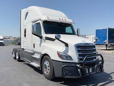 Freightliner Cascadia 126 Sleeper Semi Truck - 72" Raised Roof, Detroit 455HP