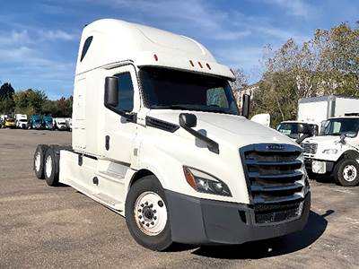 Freightliner Cascadia 126 Sleeper Semi Truck - 72" Raised Roof, Detroit 455HP
