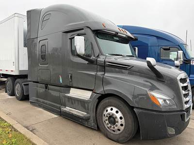Freightliner Cascadia 126 Sleeper Semi Truck - 72" Raised Roof, Detroit 505HP