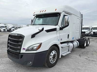 Freightliner Cascadia 126 Sleeper Semi Truck - 72" Mid-Roof Xt, Detroit 455HP