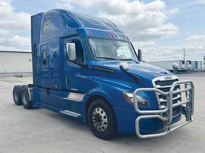 Freightliner Cascadia 126 Sleeper Semi Truck - 72" Raised Roof, Detroit 40000HP