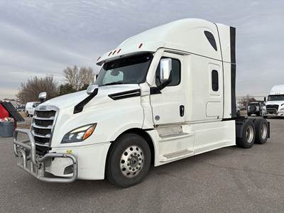 Freightliner Cascadia 126 Sleeper Semi Truck - 72" Raised Roof, Detroit 505HP