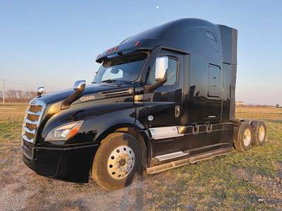 Freightliner Cascadia 126 Sleeper Semi Truck - 72" Raised Roof, Detroit 505HP