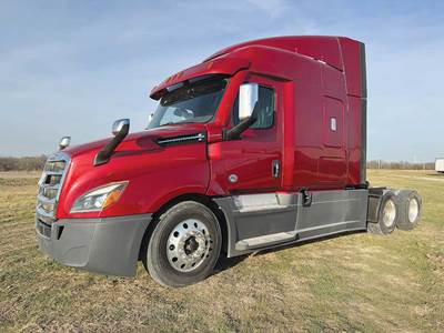 Freightliner Cascadia 126 Sleeper Semi Truck - 72" Mid-Roof Xt, Detroit 455HP
