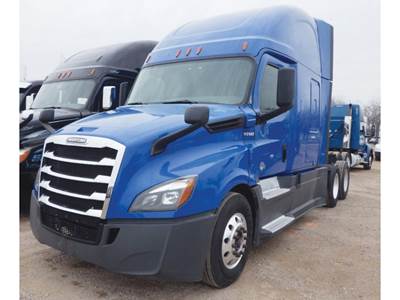 Freightliner Cascadia 126 Sleeper Semi Truck - 72" Raised Roof, Detroit 455HP
