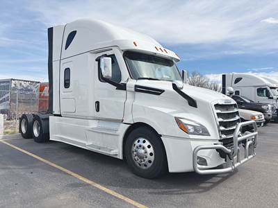 Freightliner Cascadia 126 Sleeper Semi Truck - 72" Raised Roof, Detroit 505HP
