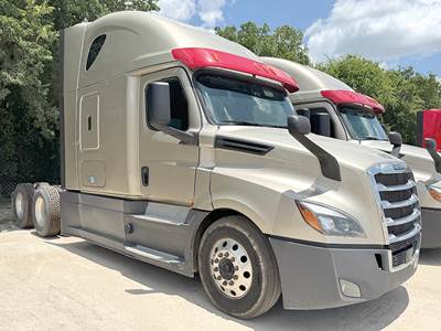 Freightliner Cascadia 126 Sleeper Semi Truck - 72" Raised Roof, Detroit 455HP