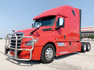 Freightliner Cascadia 126 Sleeper Semi Truck - 72" Raised Roof, Detroit 505HP