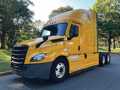 Freightliner Cascadia 126 Sleeper Semi Truck - 72" Raised Roof, Detroit 455HP