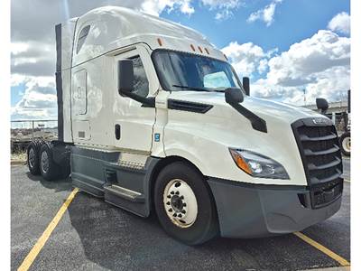 Freightliner Cascadia 126 Sleeper Semi Truck - 72" Raised Roof, Detroit 450HP