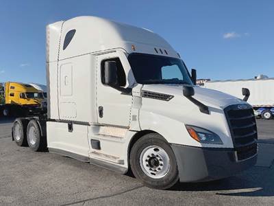 Freightliner Cascadia 126 Sleeper Semi Truck - 60" Raised Roof, Detroit 455HP