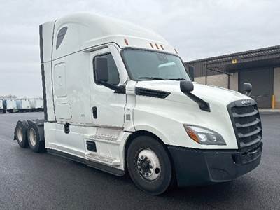 Freightliner Cascadia 126 Sleeper Semi Truck - 72" Raised Roof, Detroit 455HP