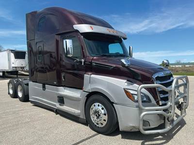 Freightliner Cascadia 126 Sleeper Semi Truck - 72" Raised Roof, Detroit 505HP