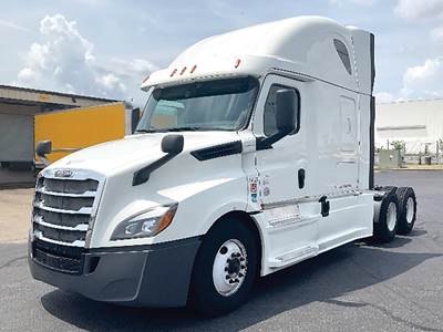 Freightliner Cascadia 126 Sleeper Semi Truck - 72" Raised Roof, Cummins 450HP