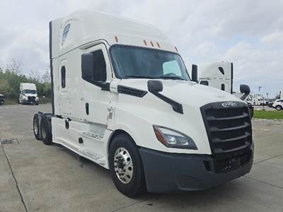 Freightliner Cascadia 126 Sleeper Semi Truck - 72" Raised Roof, Detroit 455HP