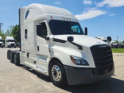 Freightliner Cascadia 126 Sleeper Semi Truck - 72" Raised Roof, Detroit 455HP