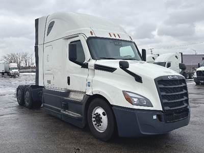Freightliner Cascadia 126 Sleeper Semi Truck - 72" Raised Roof, Detroit 450HP