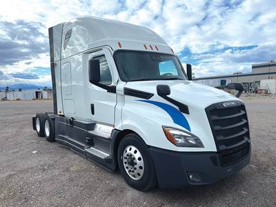 Freightliner Cascadia 126 Sleeper Semi Truck - 72" Raised Roof, Detroit 400HP
