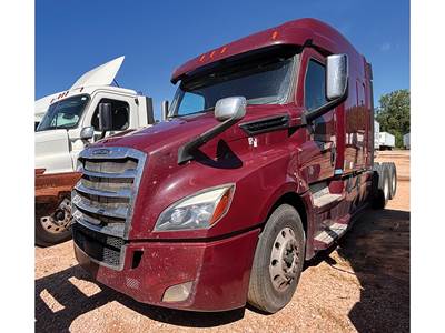 Freightliner Cascadia 126 Sleeper Semi Truck - 72" Mid-Roof Xt, Detroit 450HP