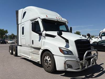 Freightliner Cascadia 126 Sleeper Semi Truck - 72" Raised Roof, Detroit 505HP
