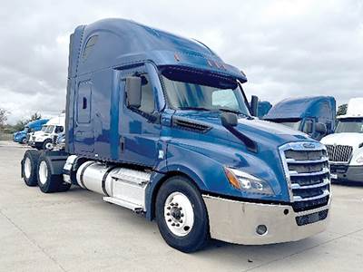 Freightliner Cascadia 126 Sleeper Semi Truck - 72" Raised Roof, Detroit 455HP