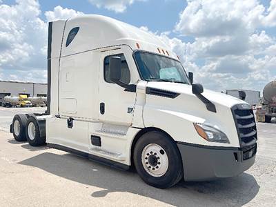 Freightliner Cascadia 126 Sleeper Semi Truck - 72" Raised Roof, Detroit 455HP