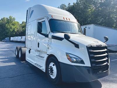 Freightliner Cascadia 126 Sleeper Semi Truck - 72" Raised Roof, Detroit 455HP
