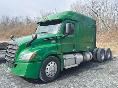 Freightliner Cascadia 126 Sleeper Semi Truck - 72" Mid-Roof Xt, Detroit 455HP