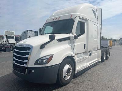 Freightliner Cascadia 126 Sleeper Semi Truck - 72" Raised Roof, Detroit 455HP