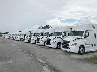 Freightliner Cascadia 126 Sleeper Semi Truck - 72" Raised Roof, Detroit 455HP