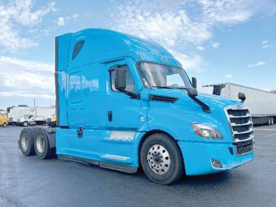 Freightliner Cascadia 126 Sleeper Semi Truck - 72" Raised Roof, Detroit 455HP