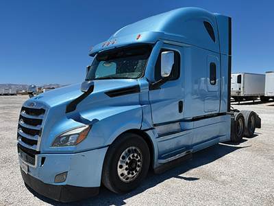 Freightliner Cascadia 126 Sleeper Semi Truck - 72" Raised Roof, Detroit 455HP