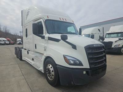 Freightliner Cascadia 126 Sleeper Semi Truck - 72" Raised Roof, Detroit 455HP
