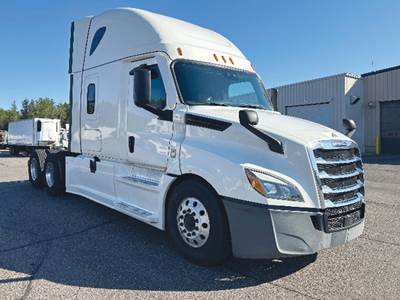 Freightliner Cascadia 126 Sleeper Semi Truck - 72" Raised Roof, Detroit 475HP