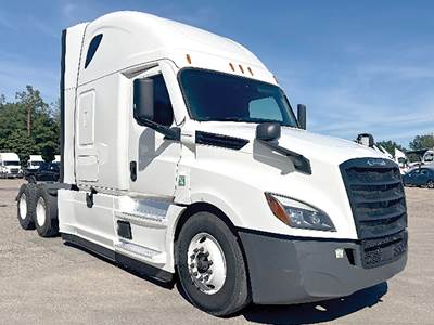 Freightliner Cascadia 126 Sleeper Semi Truck - 72" Raised Roof, Detroit 455HP