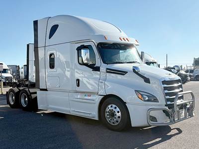 Freightliner Cascadia 126 Sleeper Semi Truck - 72" Raised Roof, Detroit 505HP